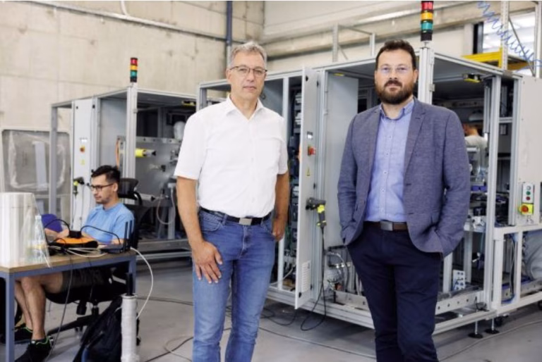 Mladina Article Inesop