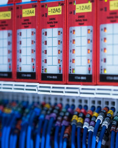 330 348 Connectivity Thumb